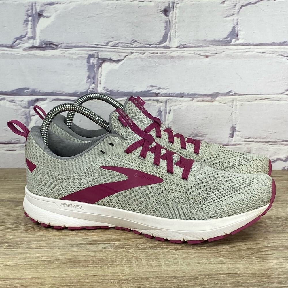 Brooks Revel 5 Running Shoes Women's 8.5 Gray Purple Athletic Gym Sneakers Pink